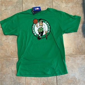 NEW Large Fanatics NBA Celtics Kyrie Irving T-Shirt
